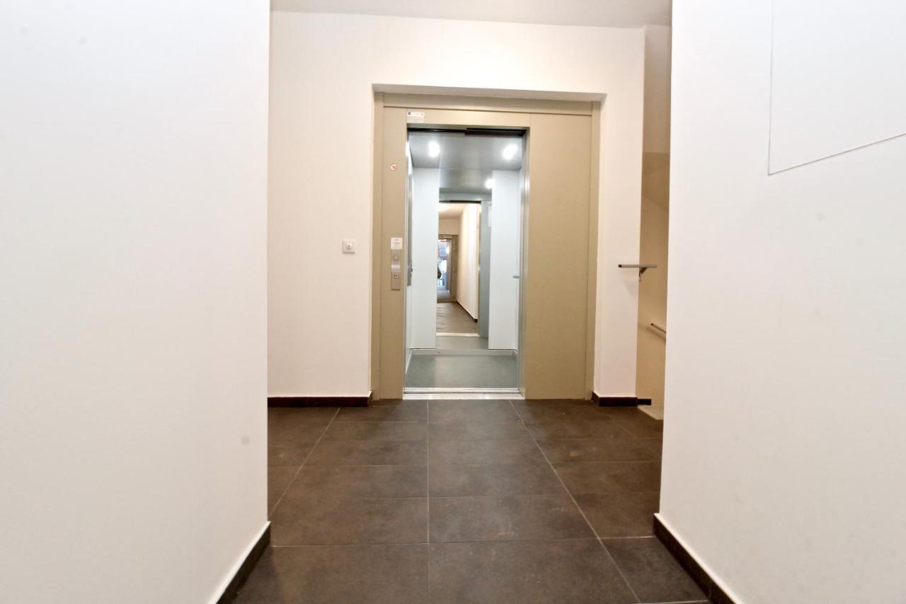 Red Flower Apartment With Pool - 5 Min To Lake Vienne Extérieur photo