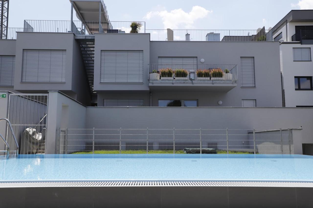 Red Flower Apartment With Pool - 5 Min To Lake Vienne Extérieur photo
