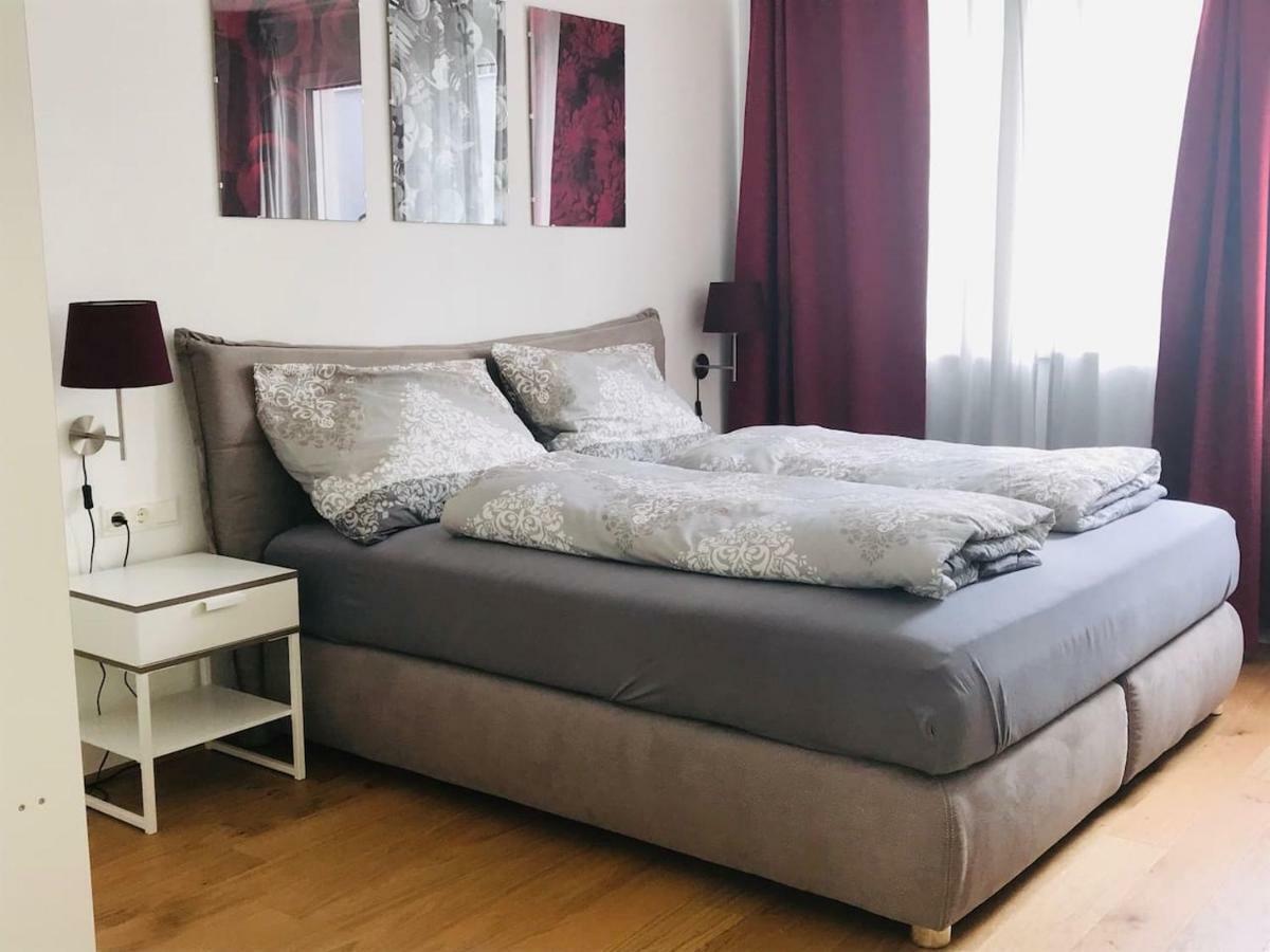Red Flower Apartment With Pool - 5 Min To Lake Vienne Extérieur photo